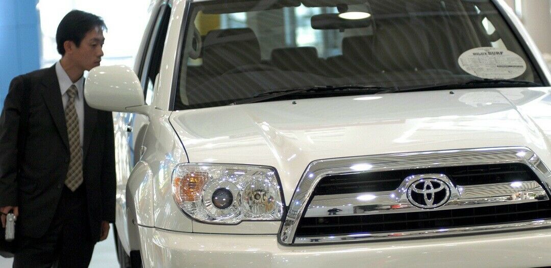Toyota Hilux Surf von 2005. Bei diesem Modell kann es zu einem Bruch im Kabelbaum kommen