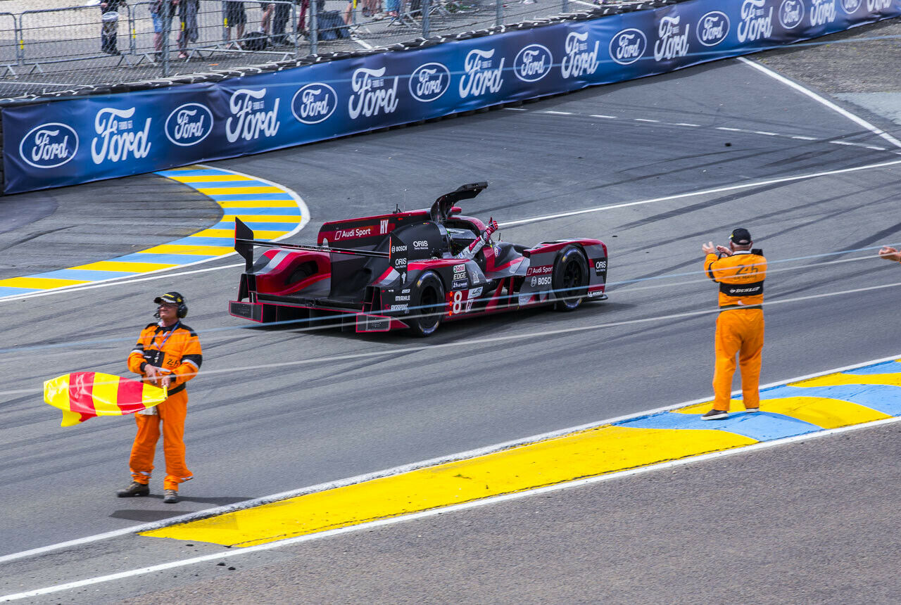 Zieleinlauf LeMans