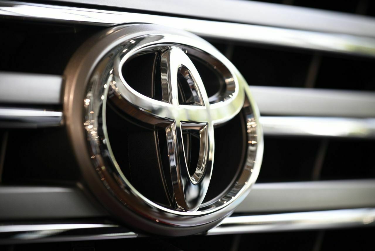 Der Weltmarktführer Toyota will gemeinsam mit Ford und Livio die Software SmartDeviceLink (SDL) zur Einbindung von Smartphones weiterentwickeln