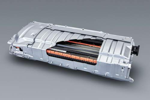 Eine neue, größere Lithium-Ionen-Batterie soll die Reichweite bei Plug-in-Modellen auf mehr als 60 Kilometer erhöhen
