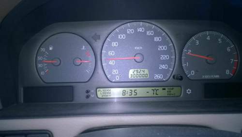 V70-3000000