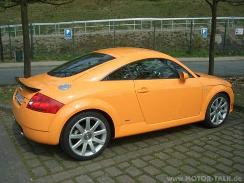Audi-tt-orange-001