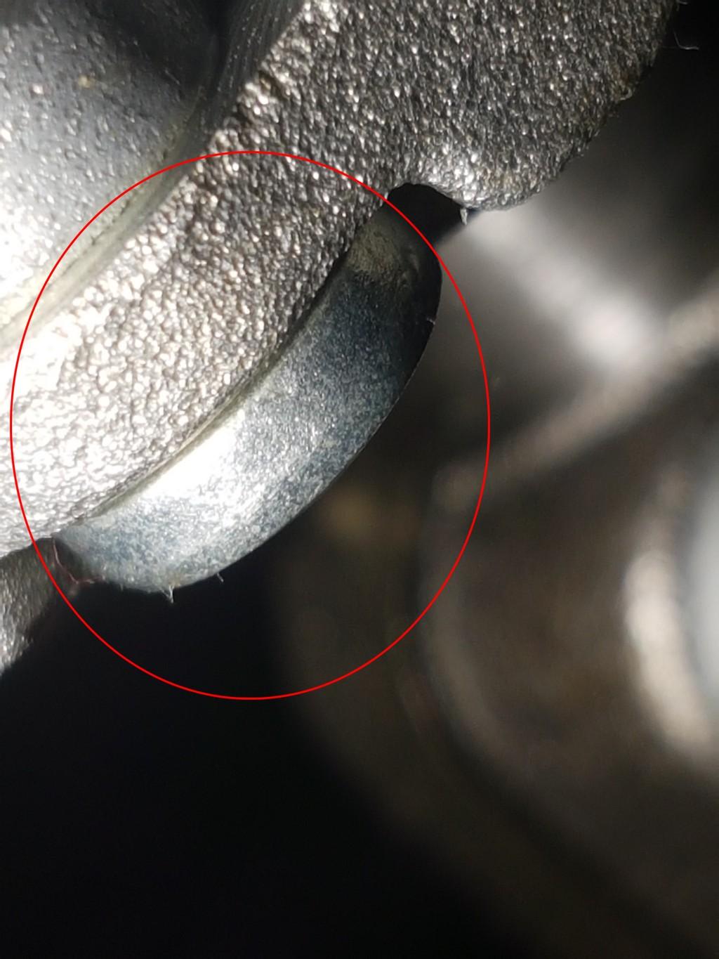 Tropfen am Lenkungsmotor im Innenraum / Fussraum (Berufskollegen gefragt)