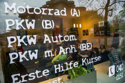 Fremdwort "Fahrschule": Theoretische oder praktische Stunden absolvierten die Karlsbader "Fahrschüler" nicht