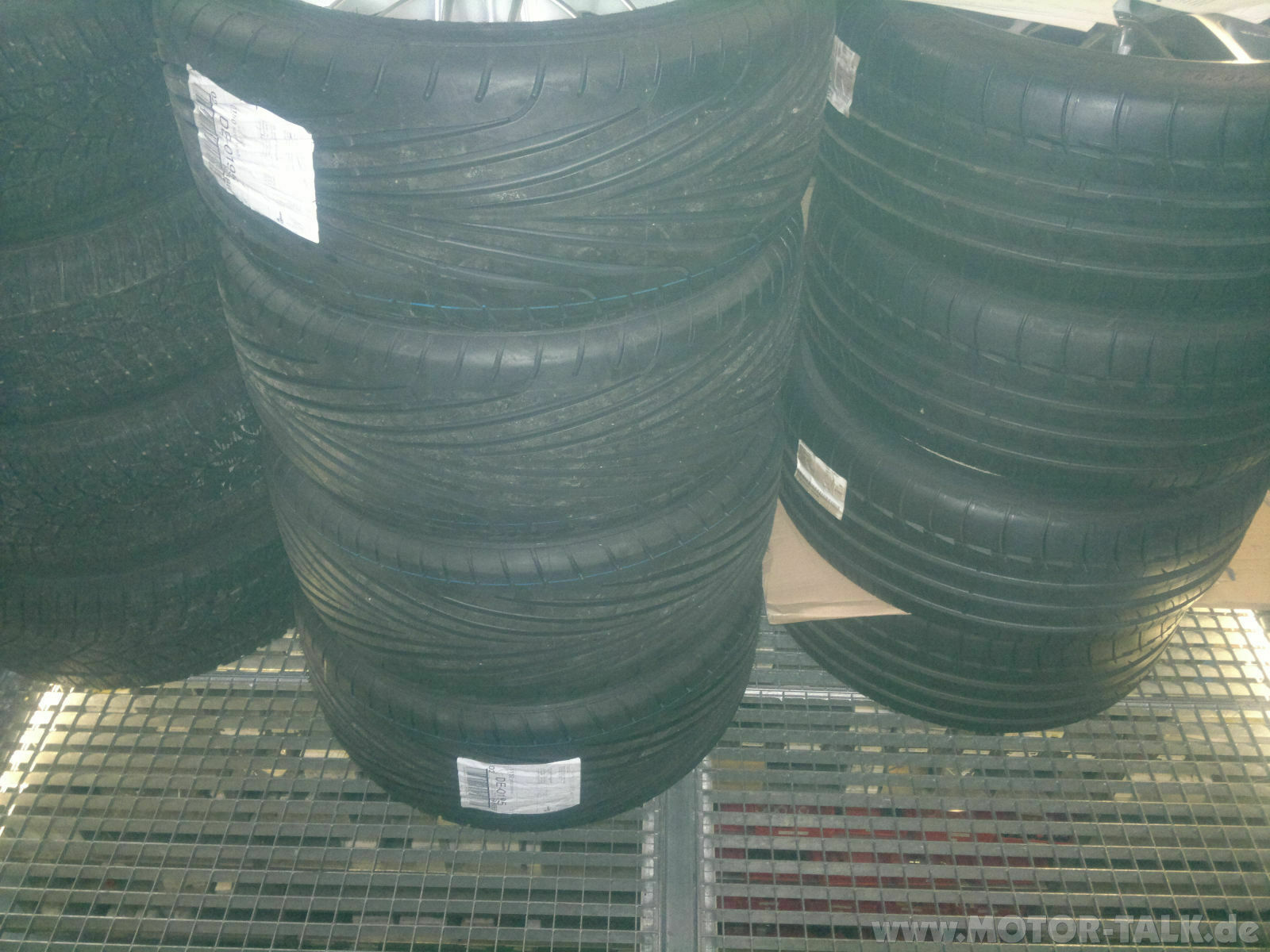 TT 8N mit 245/40 R 18 Auf 8,5 X18 wird eng aber sieht geil aus :-)