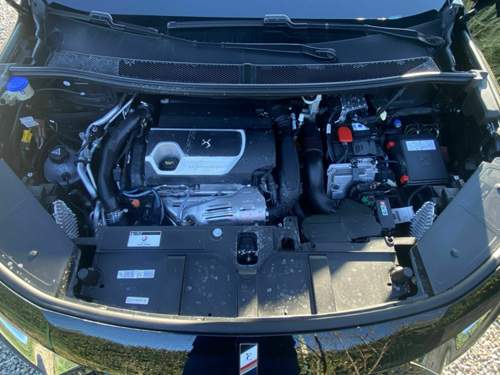 Motorraum DS7 E-tense