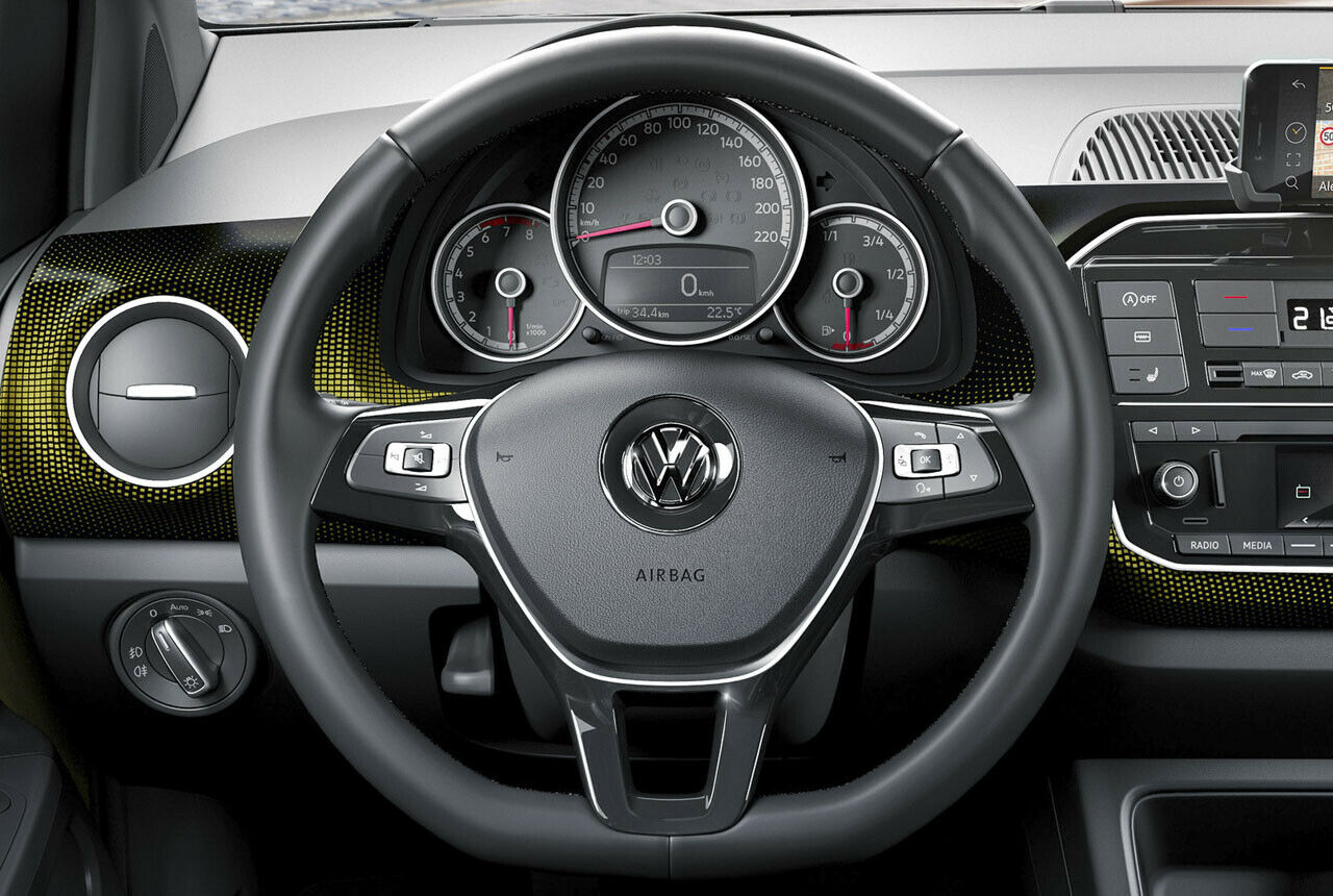 VW Up Facelift 2016 - Cockpit