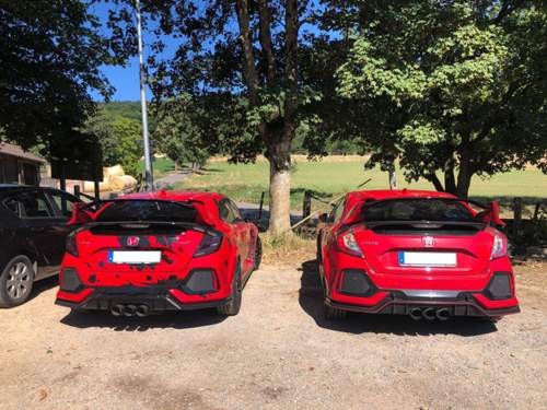 Type R auf Biergarten Parkplatz