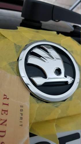 Emblem entfernen, Vorbereitung.jpg