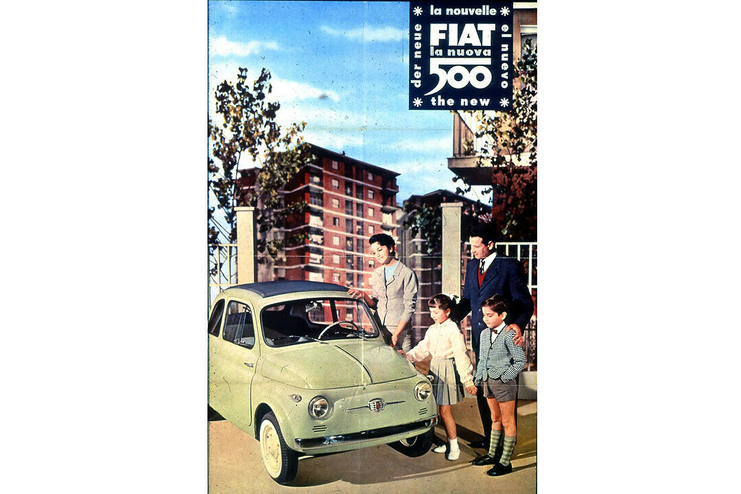 Da passte tatsächlich eine ganze Familie hinein: Fiat 500, anno 1957