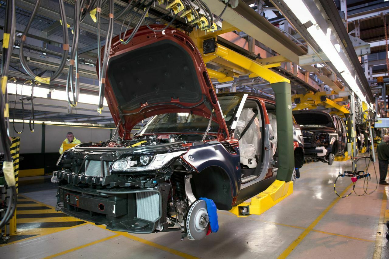 Komplett modernisiert: Land-Rover-Produktion in Solihull (hier: Range Rover Sport)