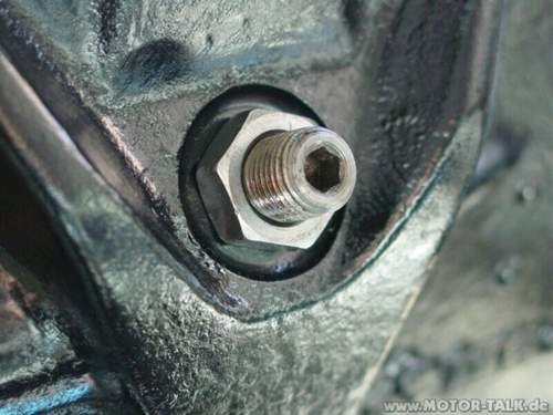02-rear-band-adjuster
