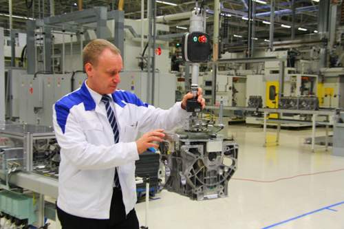Im neu gebauten russischen VW-Werk sollen jährlich 150.000 Motoren hergestellt werden