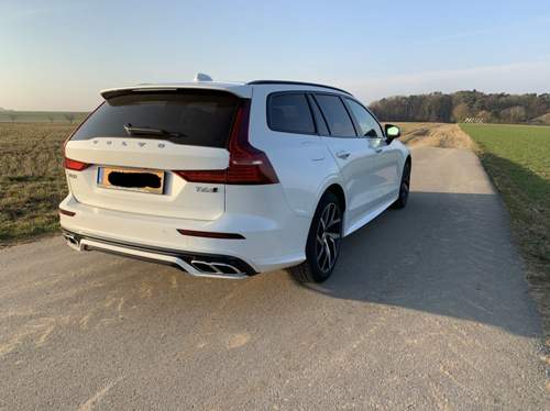 V60 T6 R-Design