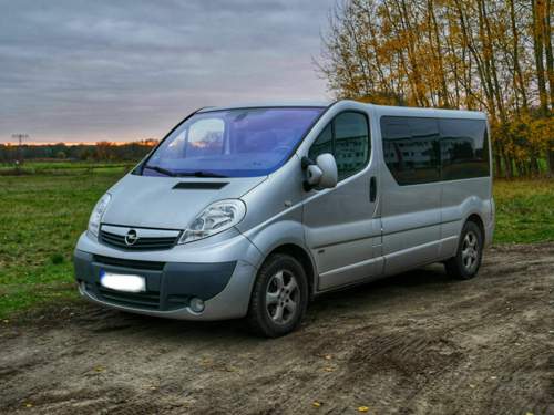 Opel Vivaro in lang.....jpg