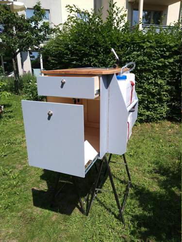 Kuechenblock fertig gebaut.jpg