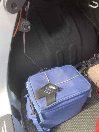 Kühltasche an Steckdose 12V