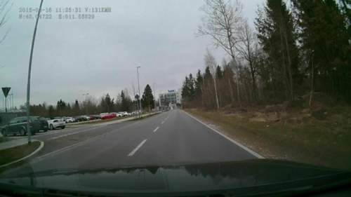 Vlcsnap-2015-03-17-19h34m05s144