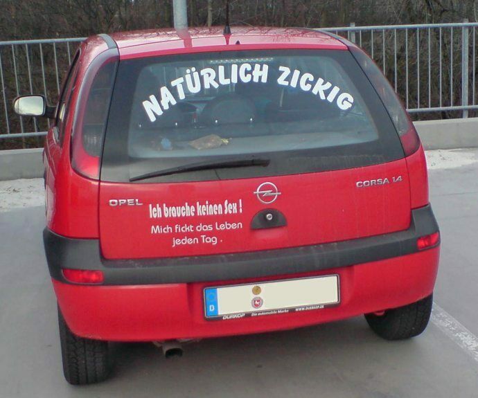 Ungewöhnliche Autoaufkleber oder curiosity killed the car