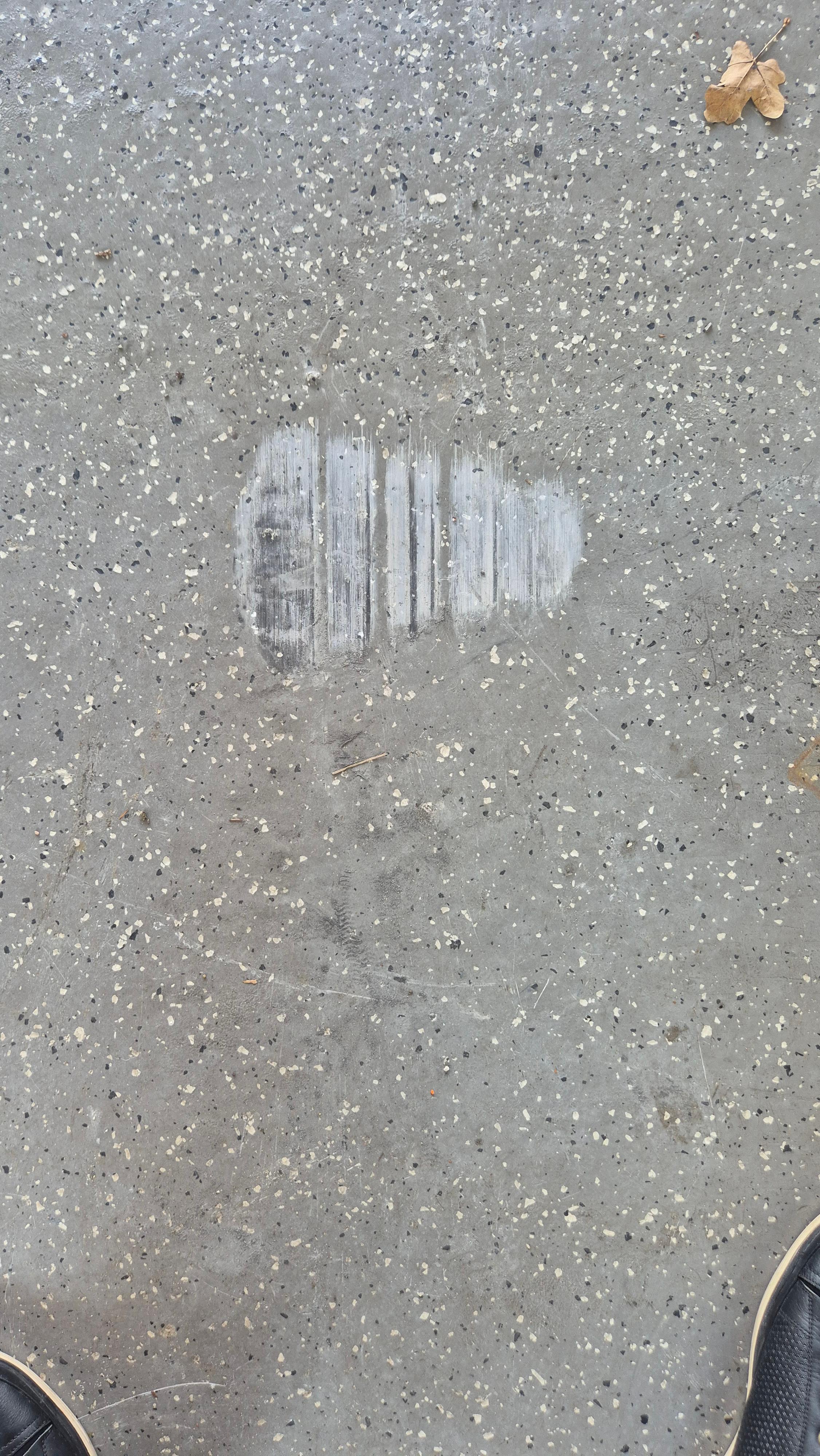 Ungleichmäßige Reifenabnutzung+ Auto hängt auf der Beifahrerseite um 2cm tiefer