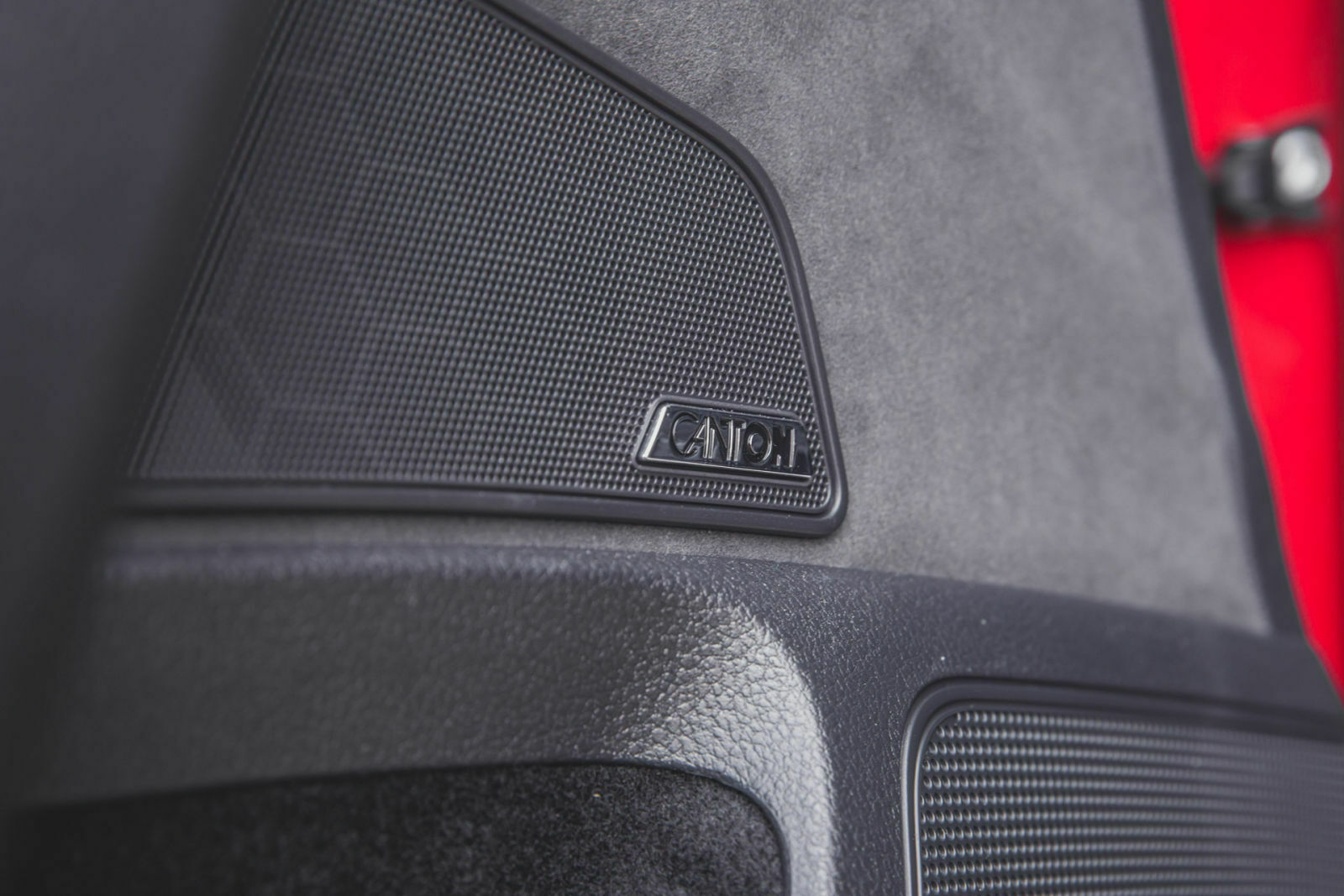 An Bord: Canton-Soundsystem für 540 Euro