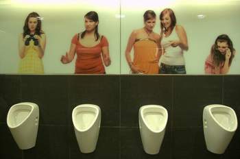 Toilette-in-prag