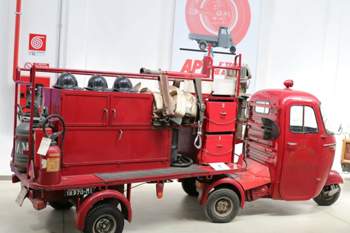 1963-piaggio-pentaro-right