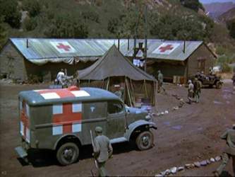 6a3b6d9542eb683fc32b3dc1ab6f4fdf-emergency-vehicles-ambulance