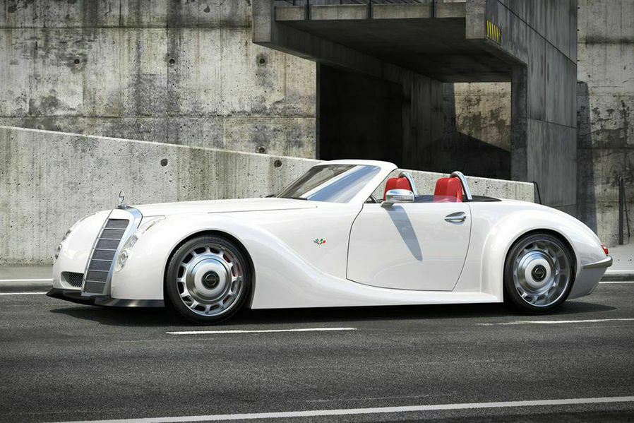 Seltener Anblick: Gullwing America 300 SLC auf offener Straße.
