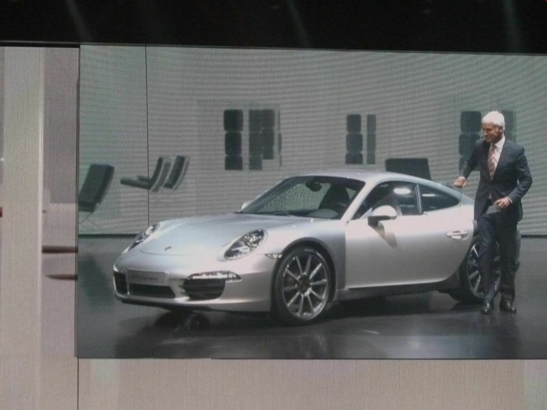 Up! To the future: So läutete Volkswagen die IAA ein