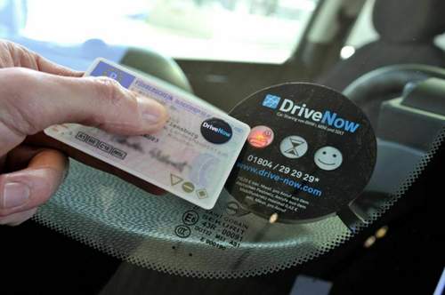 Die Autos lassen sich per Karte oder Chip öffnen