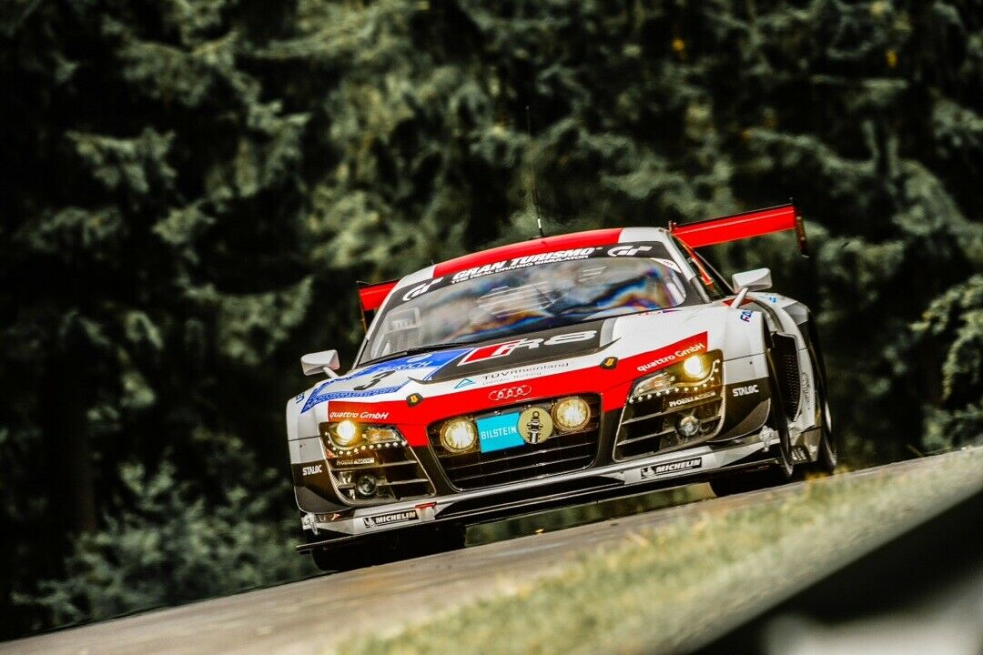 Marc Basseng kam im Phoenix-Audi (Nr.3) von der Strecke ab