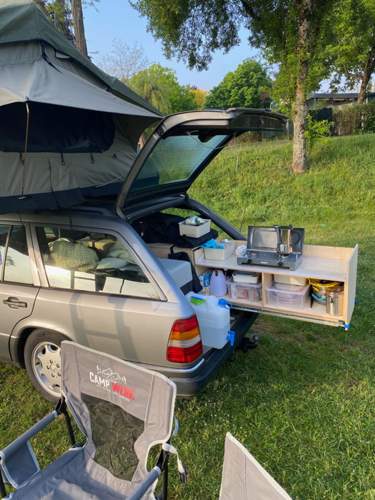 Unsere selbstgebaute "Campingkueche".jpg