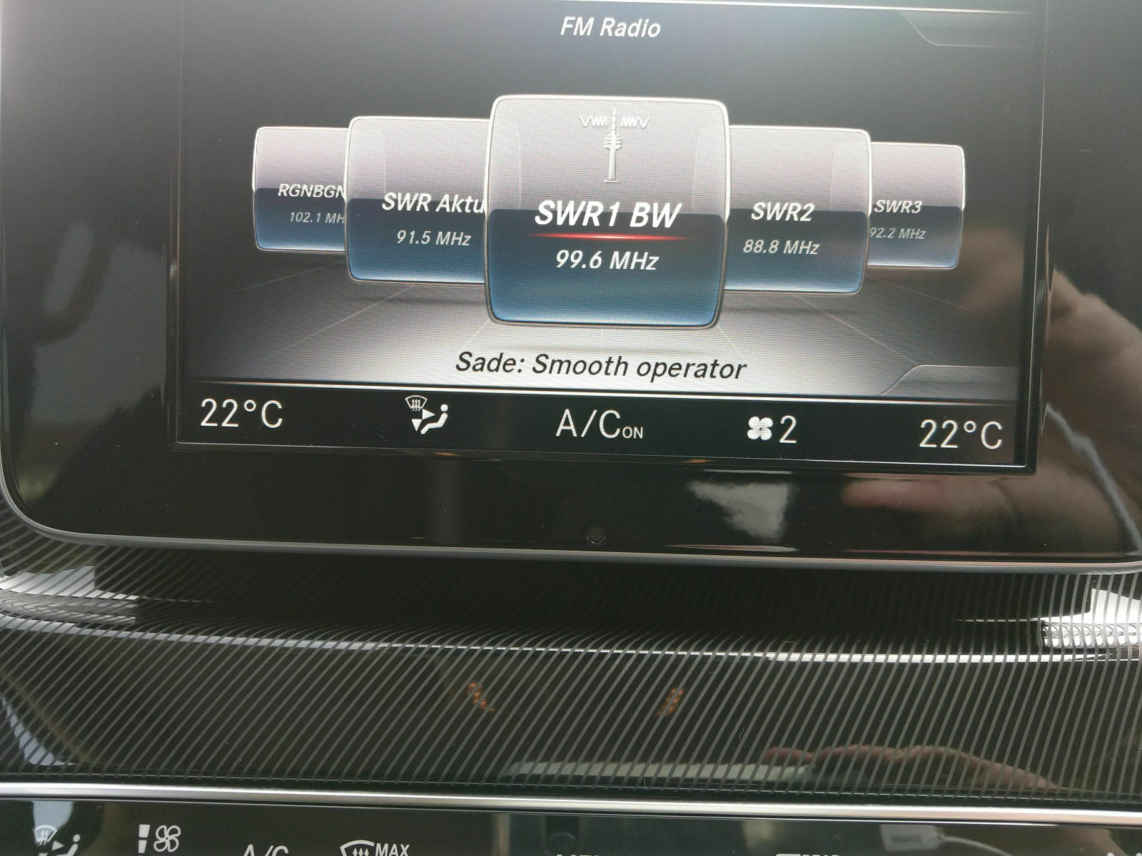 V-Klasse Audio 20 mit Carplay/Android Auto HU-Tausch erfolgreich
