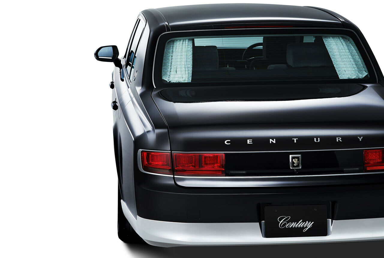 Der Toyota Century kam bislang mit einem V12, nun sitzt ein V8 mit Hybrid-Unterstützung im Luxus-Toyota