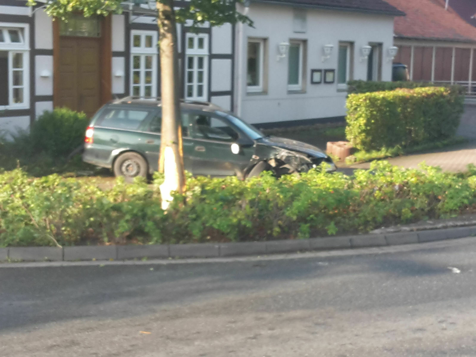 Vectra b nach Unfall wiederaufbauen, wer kann mir Tipps geben, und vielleicht sogar helfen?