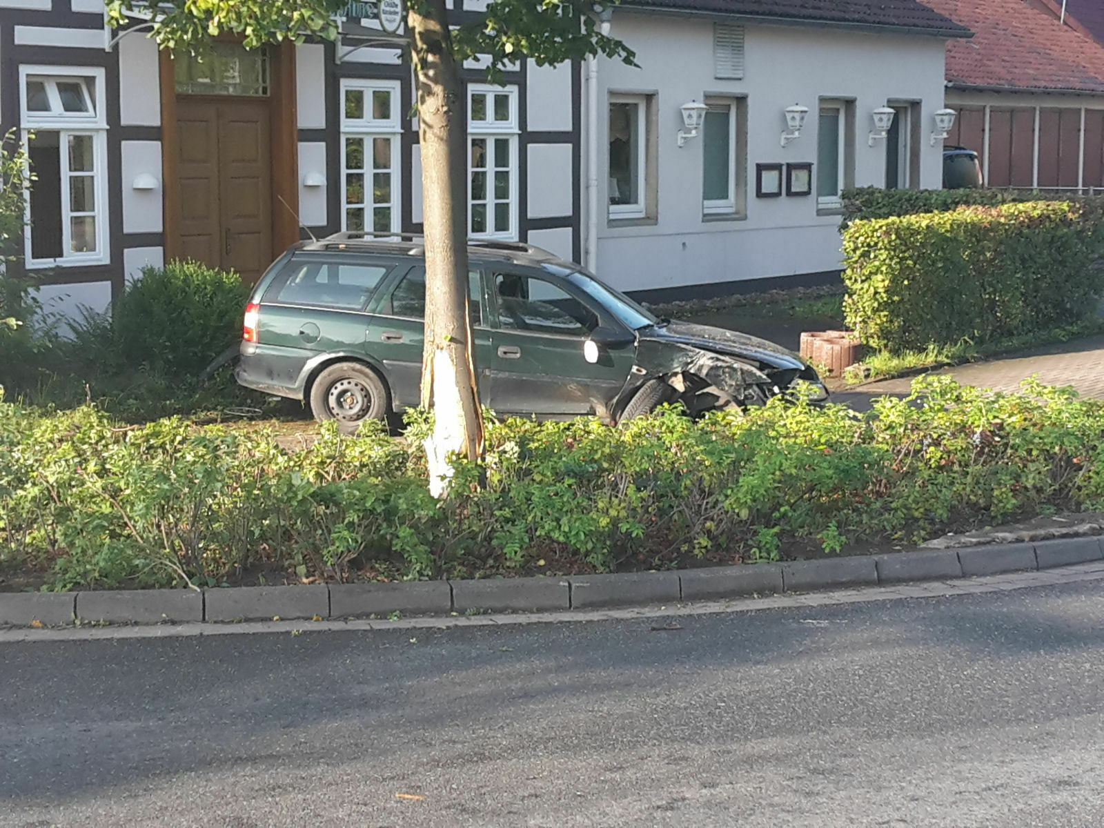 Vectra b nach Unfall wiederaufbauen, wer kann mir Tipps geben, und vielleicht sogar helfen?