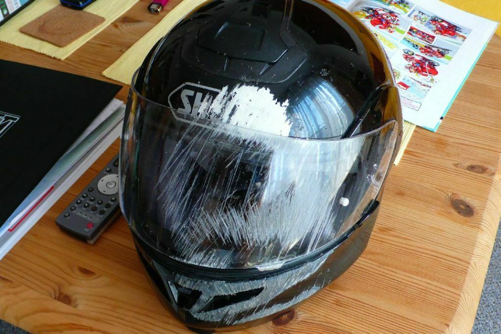 Verbot für offene Helme