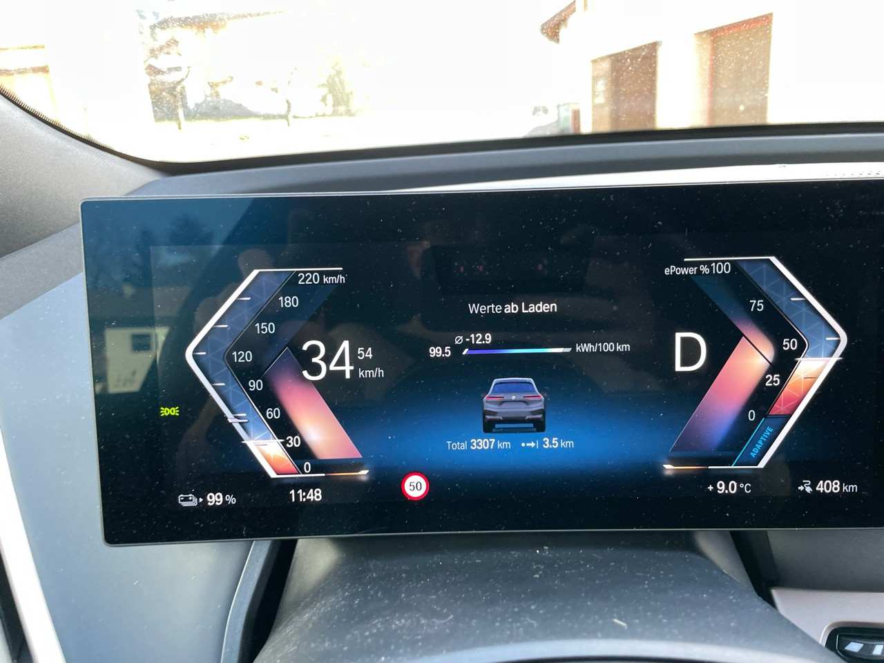 Verbrauch/Reichweite iX xDrive50 / Tesla MX