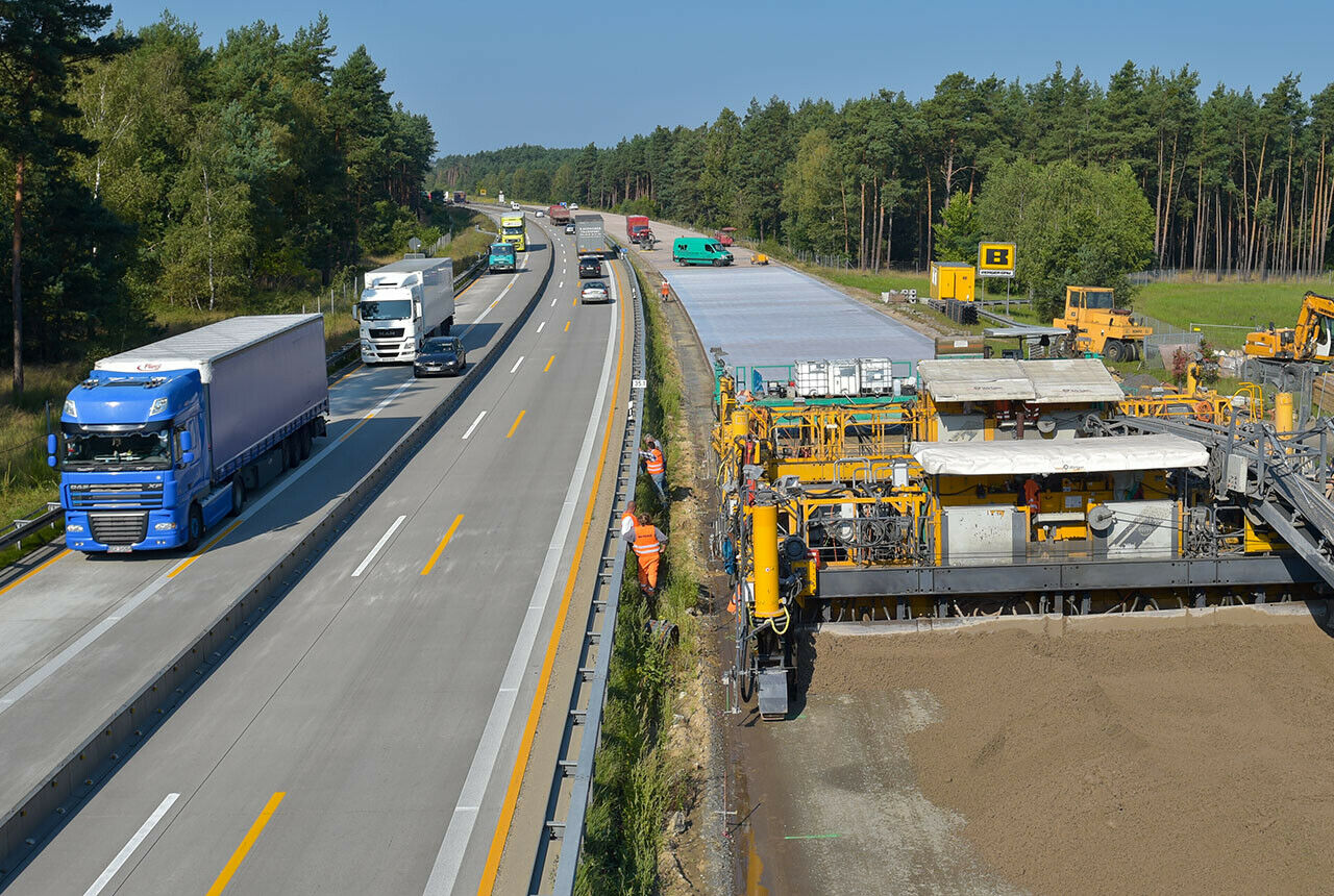 Über die Beteiligung privater Geldgeber an Autobahnen war im vergangenen Jahr lange diskutiert worden