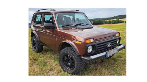 Lada Niva Bronto