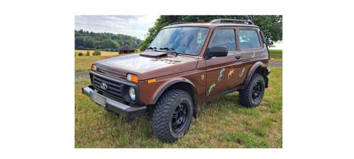 Lada Niva Bronto