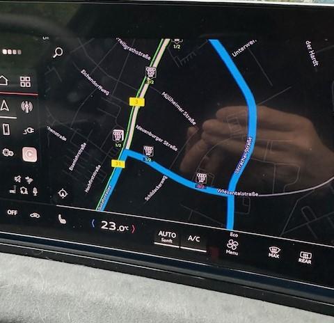 Verkehrsbehinderungen im Audi Navigationssystem nicht angezeigt