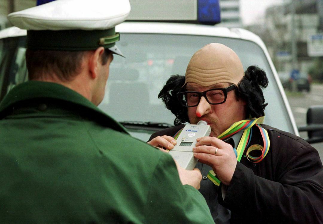 Bei der Verkehrskontrolle (Foto: ADAC)