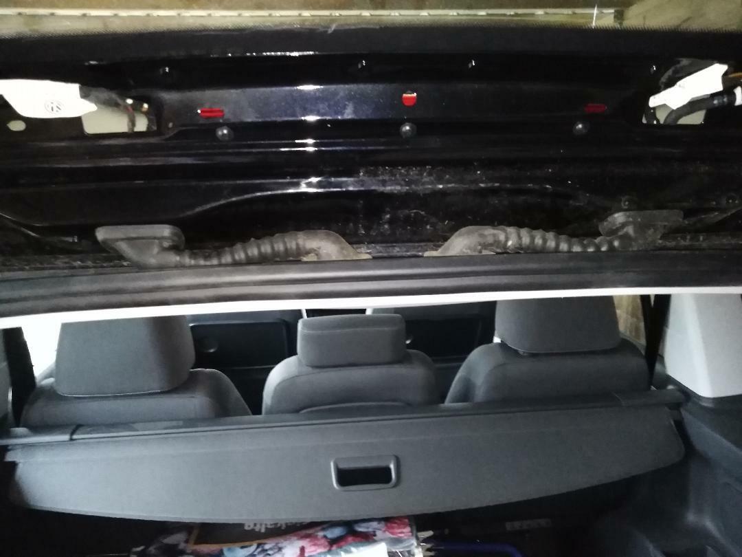 Verriegelung Heckklappe spinnt