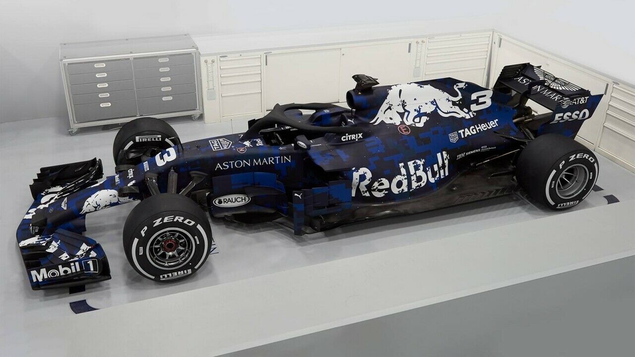 Mercedes und Ferrari stellen ihre neuen Autos beide an diesem Donnerstag vor