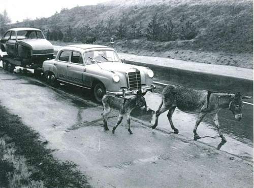 1966 testet der ADAC wie ein Fahrzeug aus der Türkei nach Deutschland gebracht werden kann