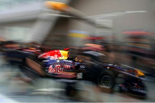 vettel-siegt-wm-party-verschoben-red-bull-gp-singapur-24-september-2011-f498x333-f4f4f2-c-4c1bbaa0-538857