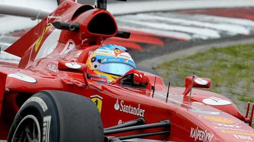 Fernando Alonso beim Training auf dem Nürburgring