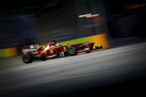 Alonso landete weit abgeschlagen auf Platz sieben